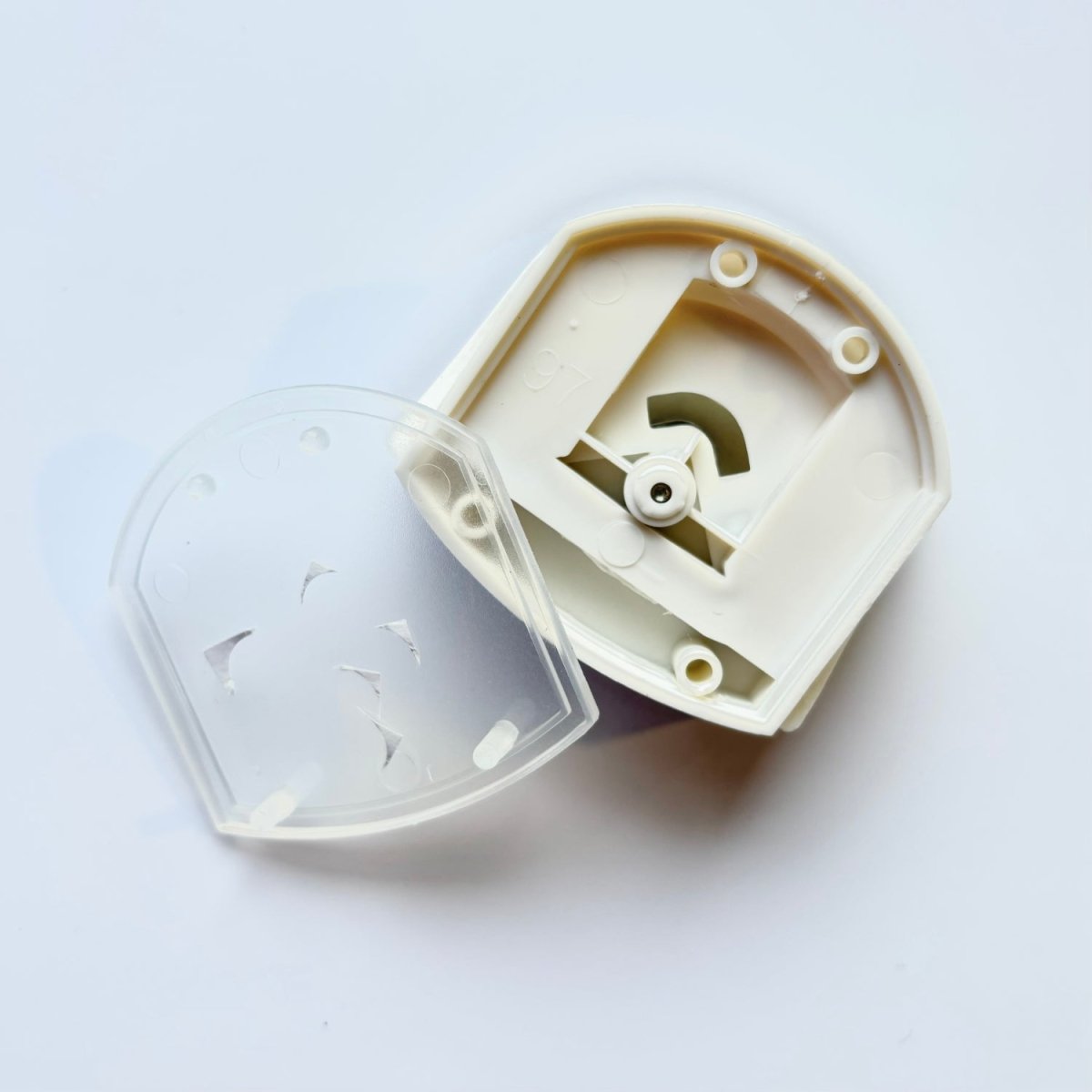 Corner Rounder Tool (4mm) - Premium Paper Crafting Tool - Just £3!