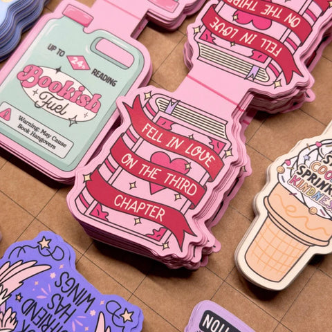 Romance & Smut | Magnetic Bookmarks