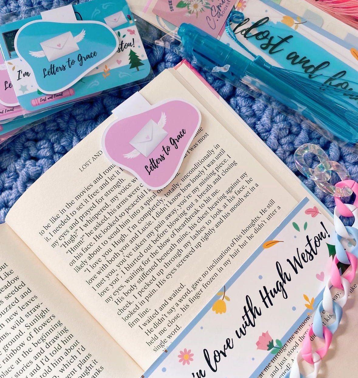 CUSTOM MAGNETIC BOOKMARKS - Stickiply